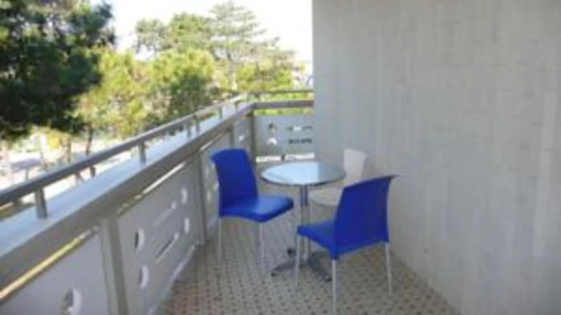 Modern Flat With Balcony In A Residence In Caorle